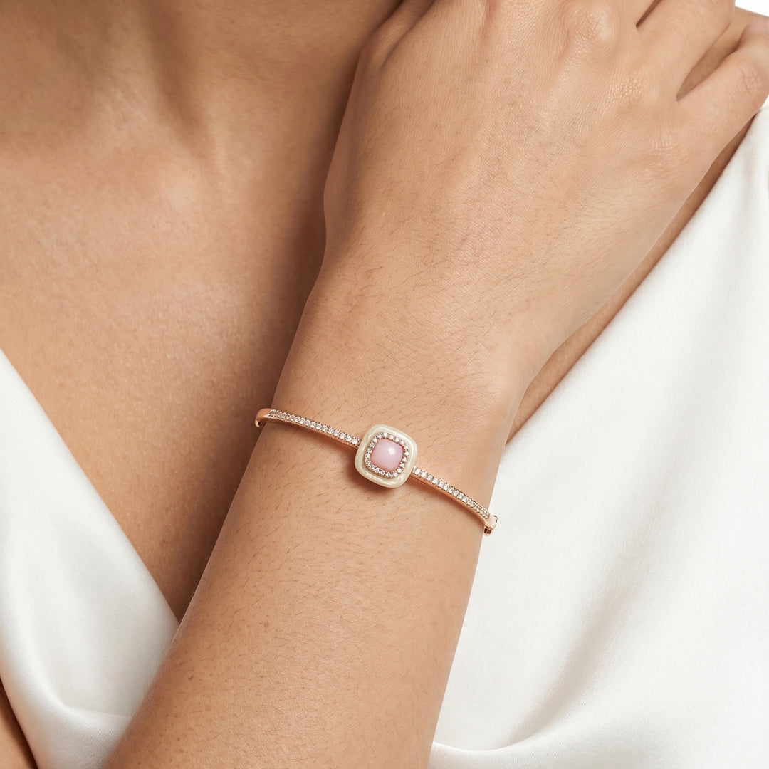 Cushion Cabochon Bangle in 18K Rose Gold