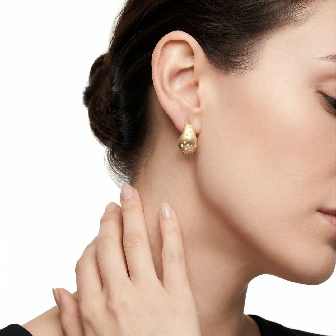 Gold Dewdrop Earrings in 18K Yellow Gold