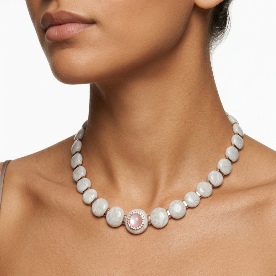 Mother-of-Pearl Beaded Necklace in 18K Rose Gold